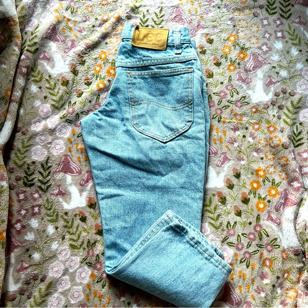 Vintage Lee Cropped Jeans